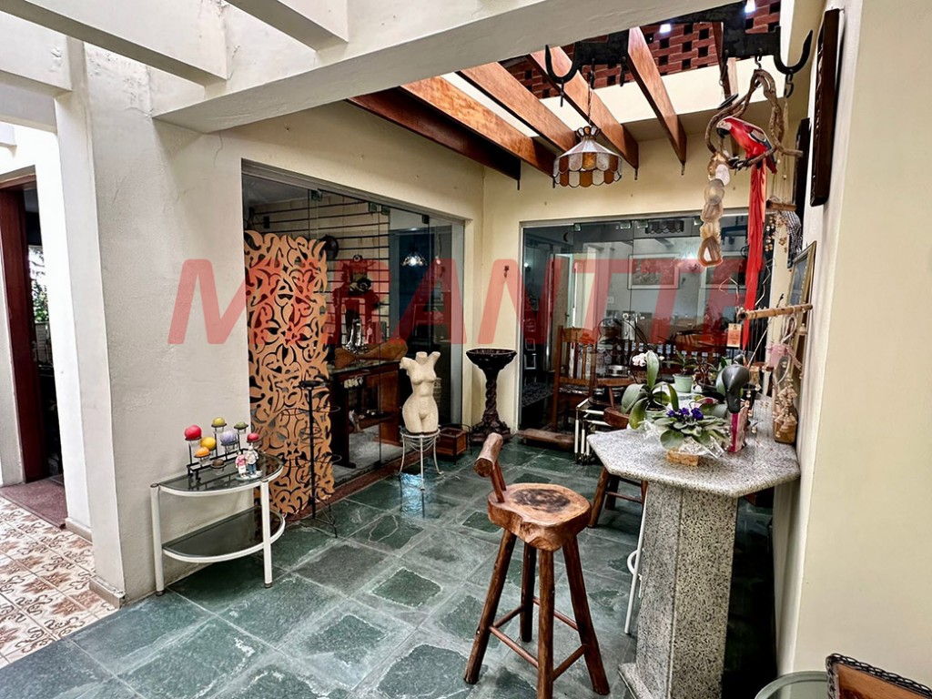 Sobrado de 297m² com 3 quartos em Jardim São Bento