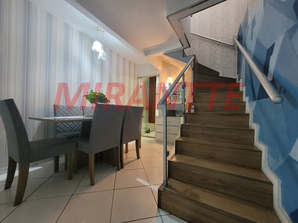 Sobrado de 136m² com 3 quartos em Vila Nova Mazzei