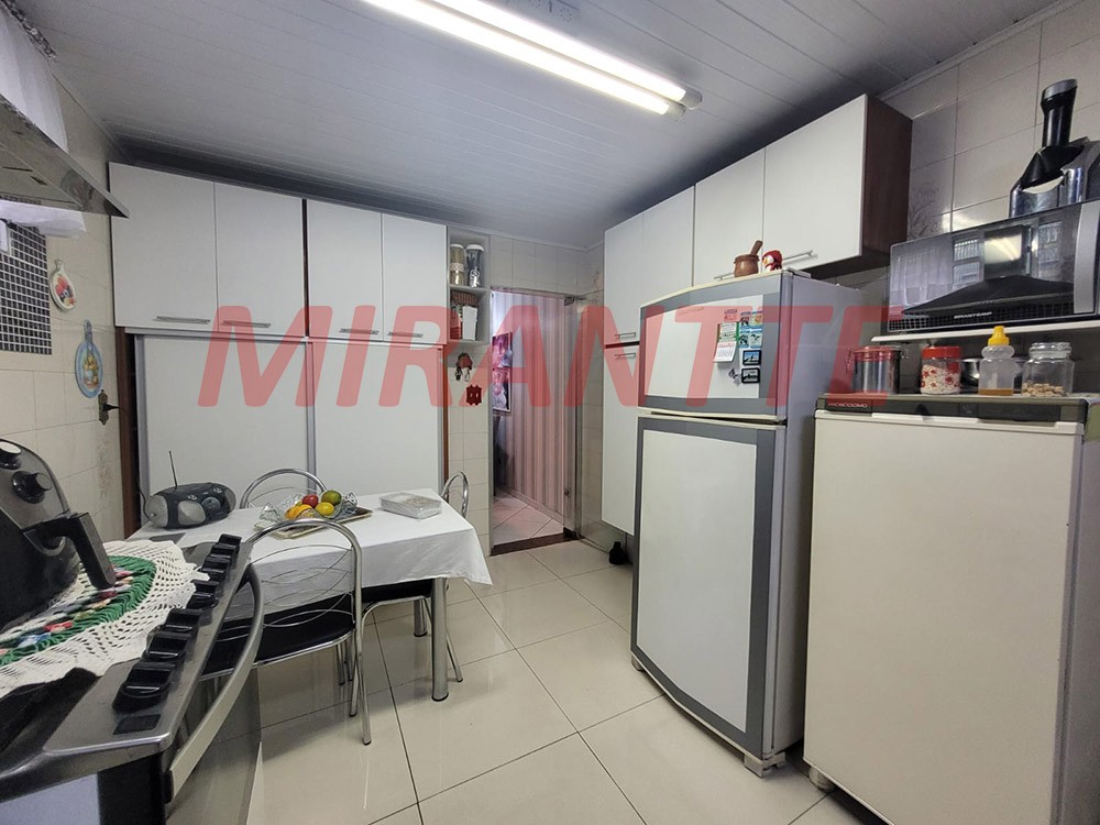 Sobrado de 136m² com 3 quartos em Vila Nova Mazzei
