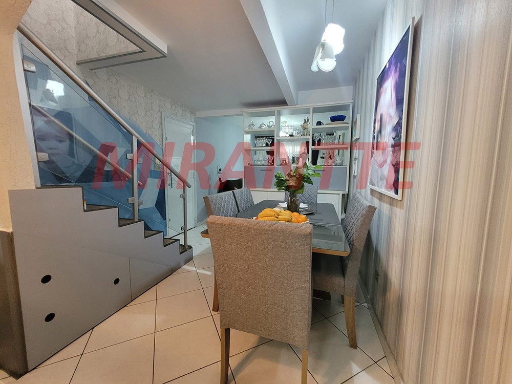 Sobrado de 136m² com 3 quartos em Vila Nova Mazzei