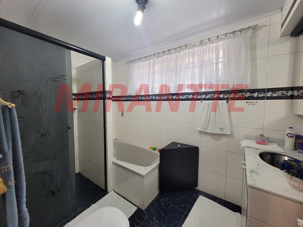 Sobrado de 136m² com 3 quartos em Vila Nova Mazzei