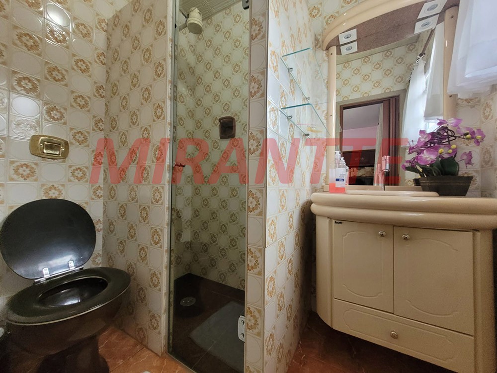 Sobrado de 136m² com 3 quartos em Vila Nova Mazzei