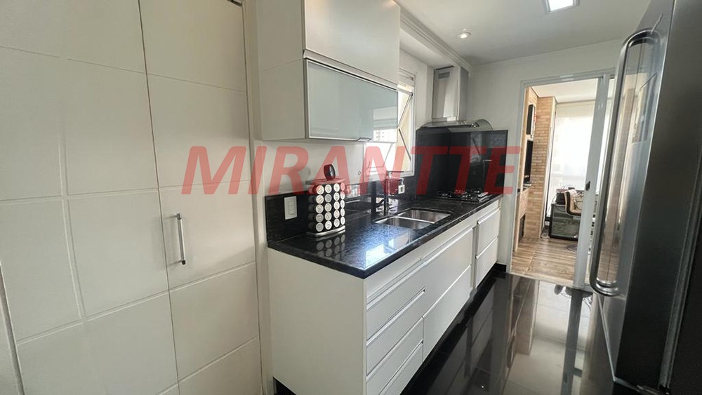 Apartamento de 140m² com 3 quartos em Santa Terezinha