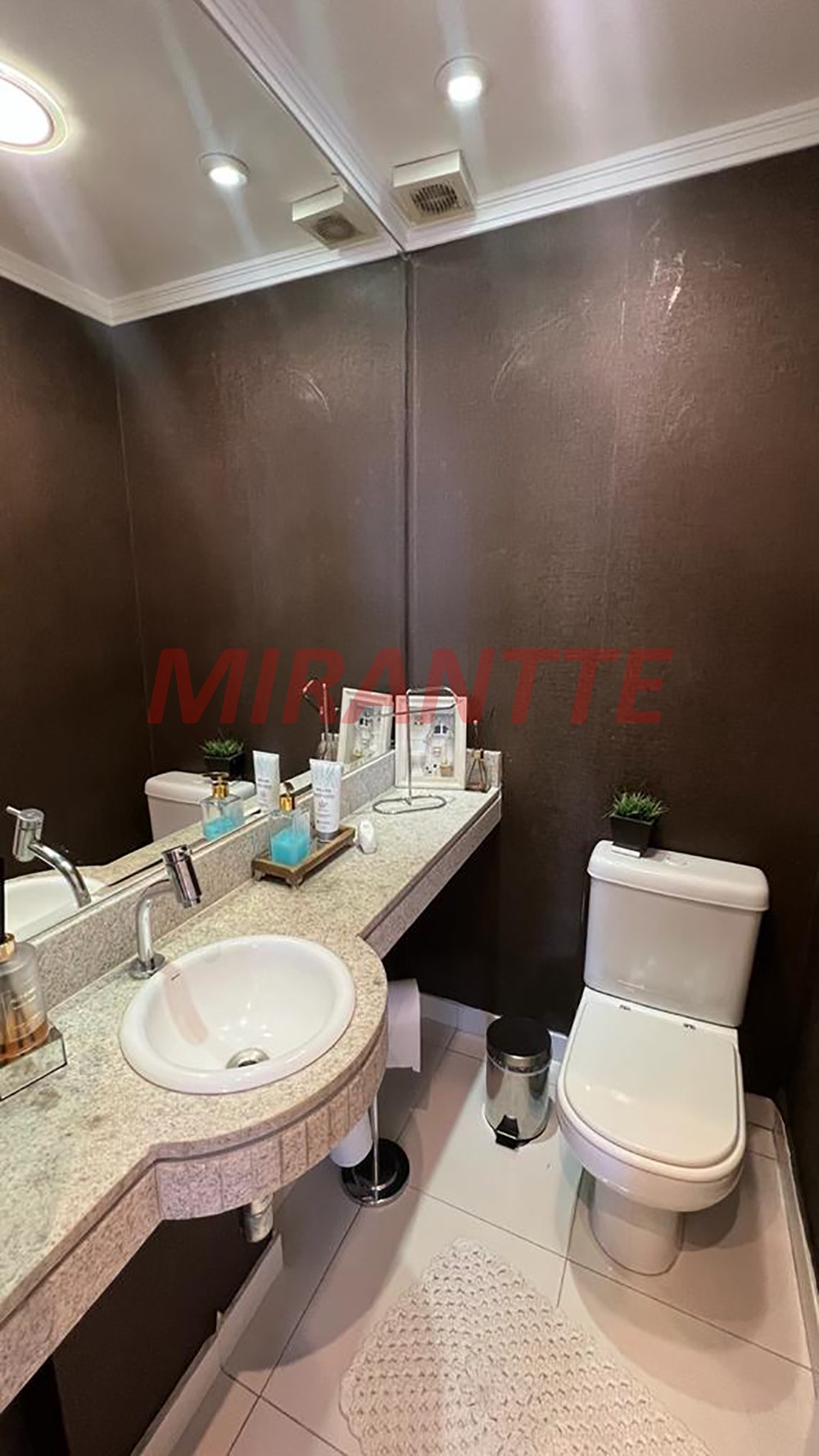 Apartamento de 140m² com 3 quartos em Santa Terezinha