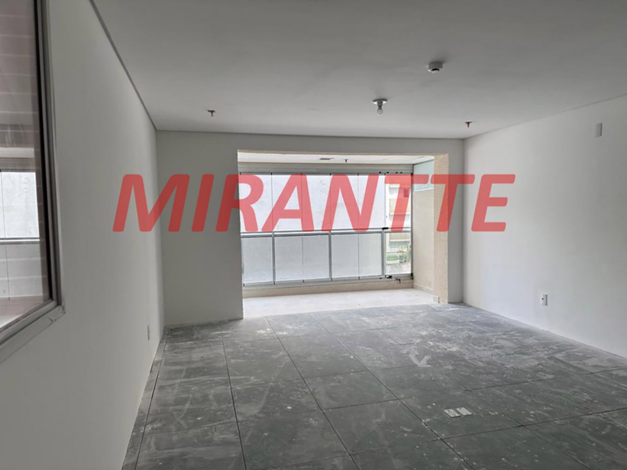 Conjunto comercial de 39.63m² em Santana