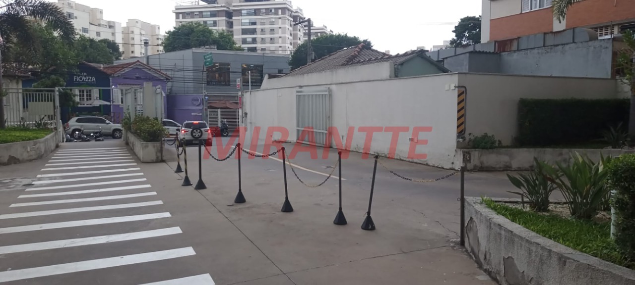 Conjunto comercial de 54.11m² em Santana