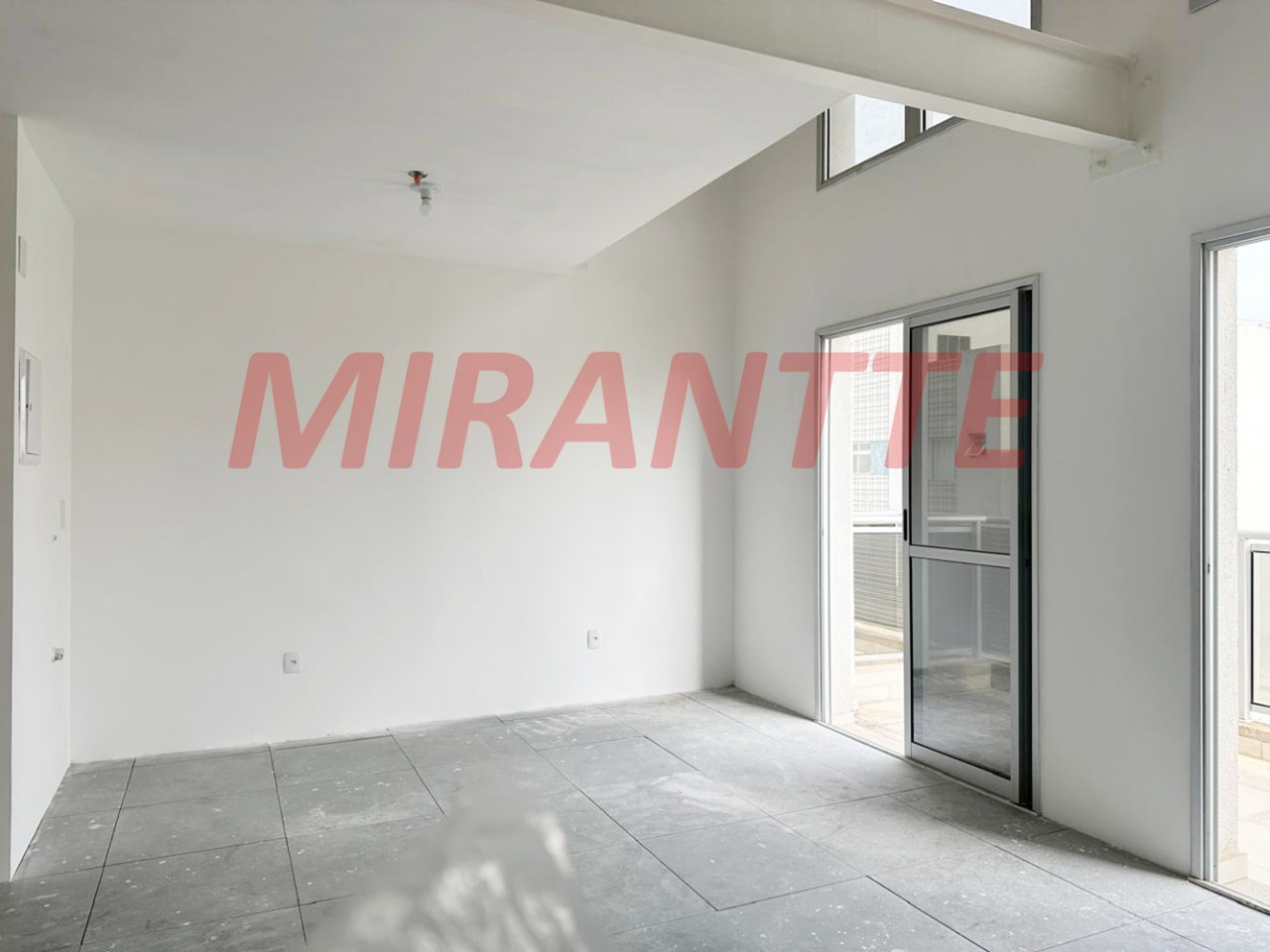 Conjunto comercial de 59.72m² em Santana