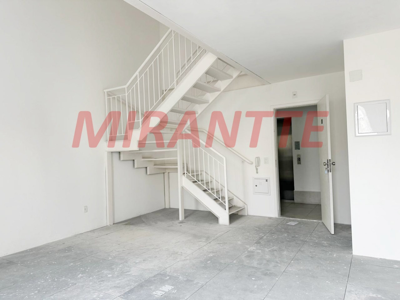 Conjunto comercial de 59.72m² em Santana