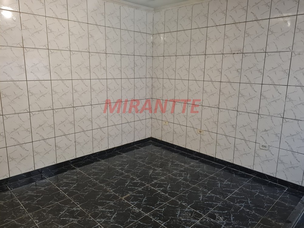 Casa terrea de 90m² com 2 quartos em Vila Pereira Cerca