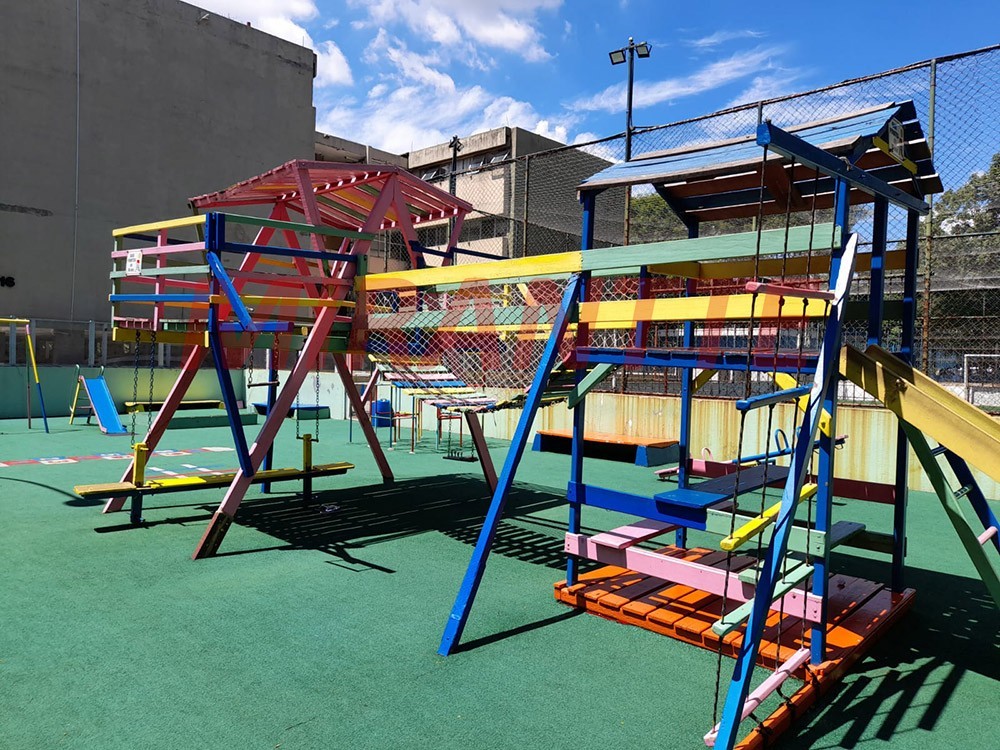 Apartamento com 3 quartos em Parque Cecap