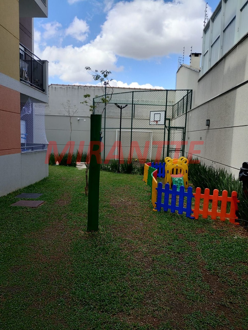 Apartamento de 50m² com 2 quartos em Jardim Tremembé