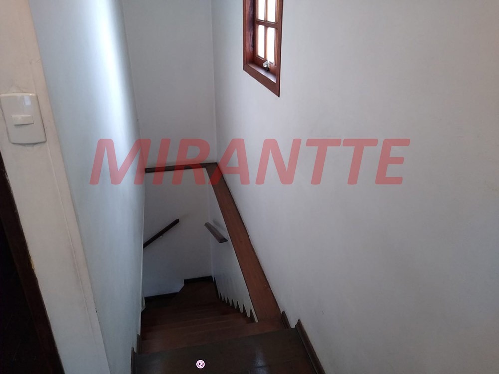 Sobrado de 190m² com 3 quartos em Vila Gustavo