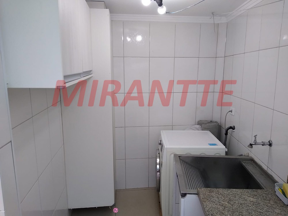 Sobrado de 190m² com 3 quartos em Vila Gustavo