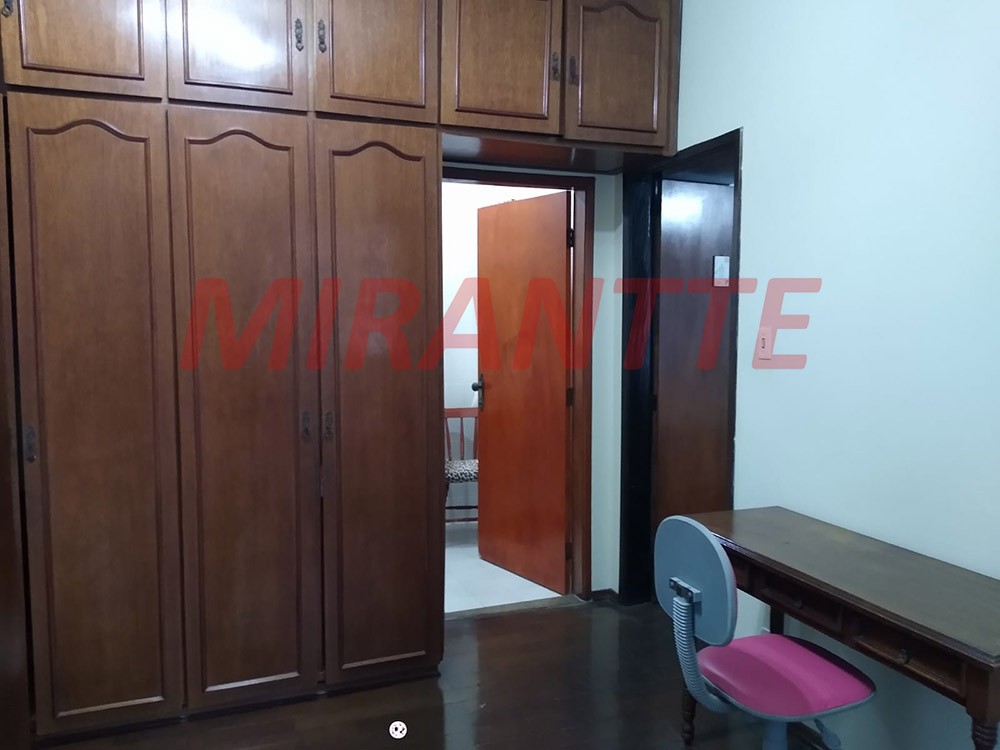 Sobrado de 190m² com 3 quartos em Vila Gustavo