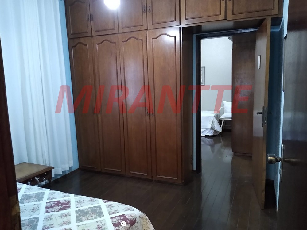 Sobrado de 190m² com 3 quartos em Vila Gustavo