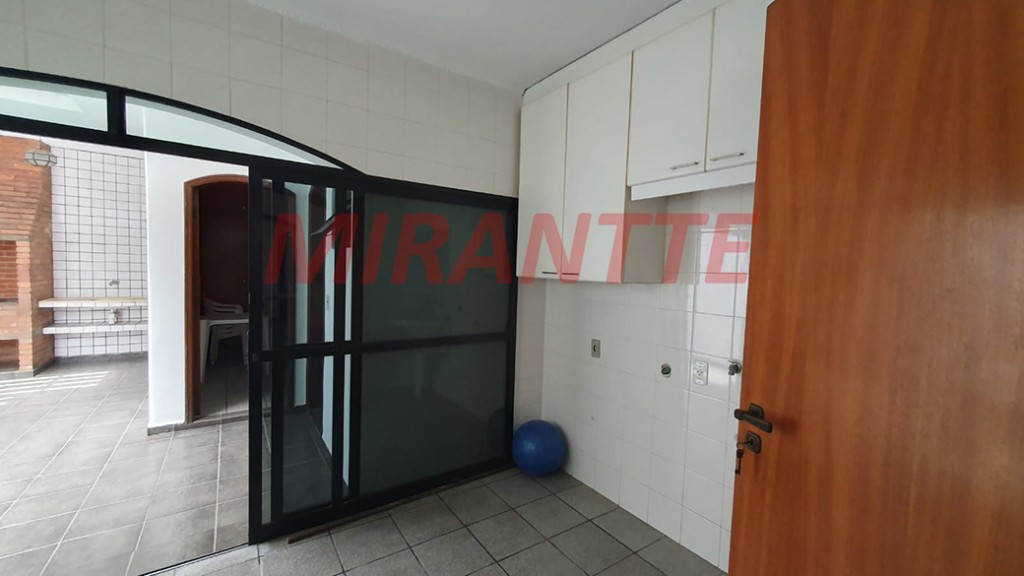 Sobrado de 172m² com 3 quartos em Jardim São Paulo