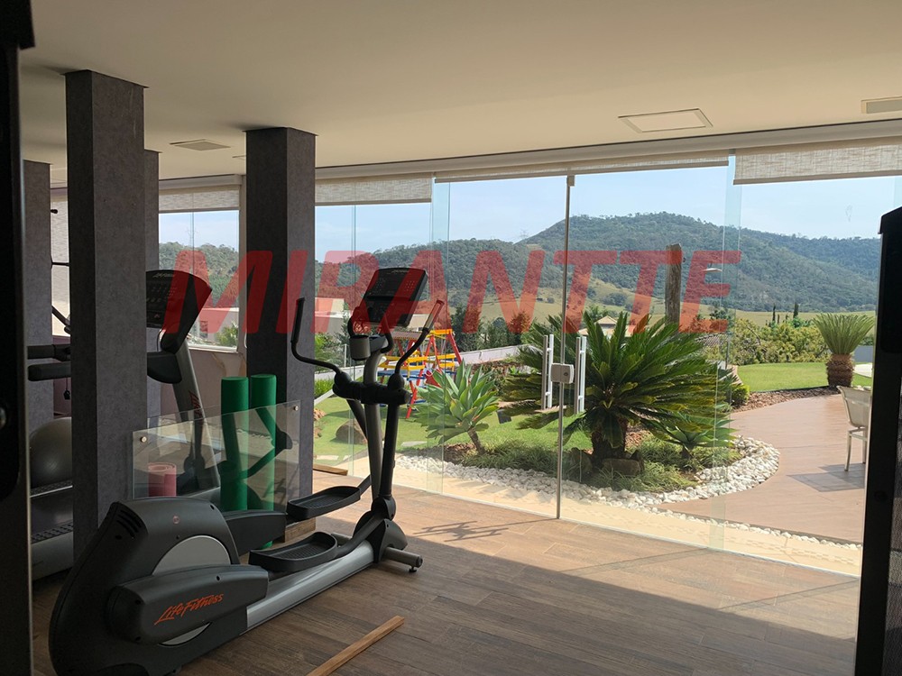 Casa terrea de 951m² com 4 quartos em Centro