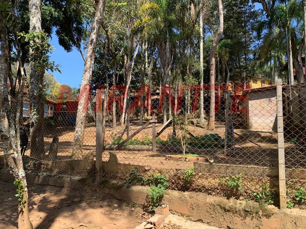 Sobrado de 400m² com 3 quartos em Serra Da Cantareira