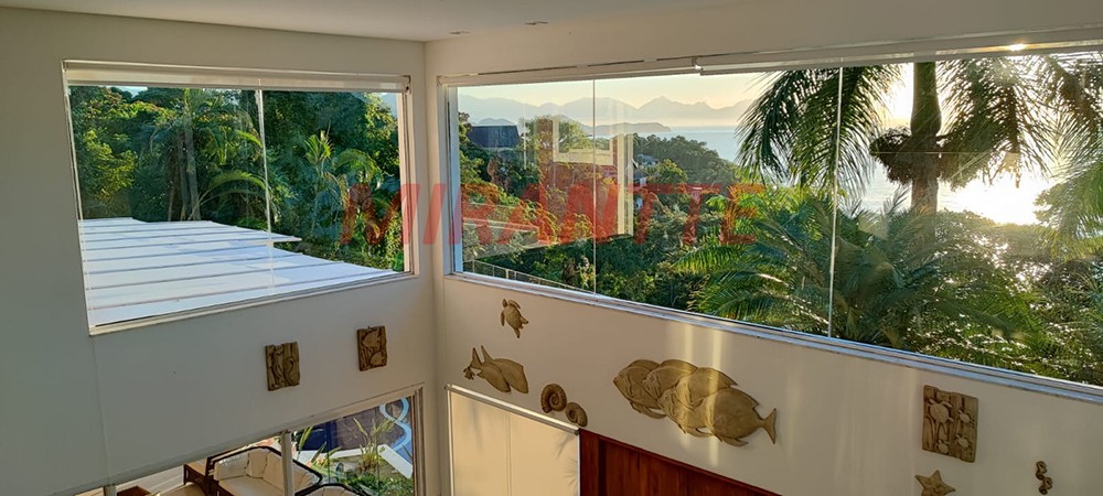 Sobrado de 550m² com 5 quartos em Toninhas