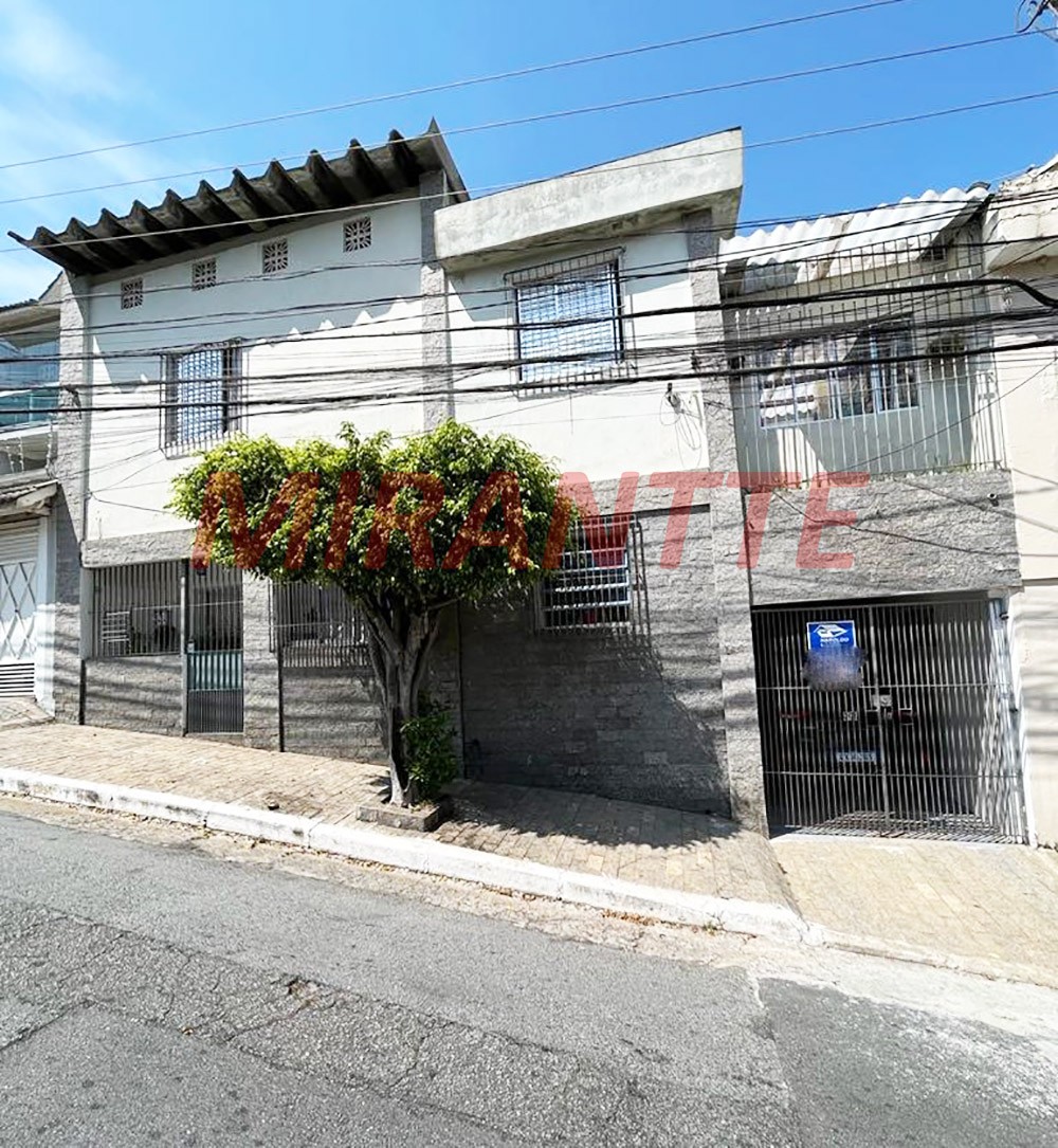 Sobrado de 166m² com 4 quartos em Parada Inglesa