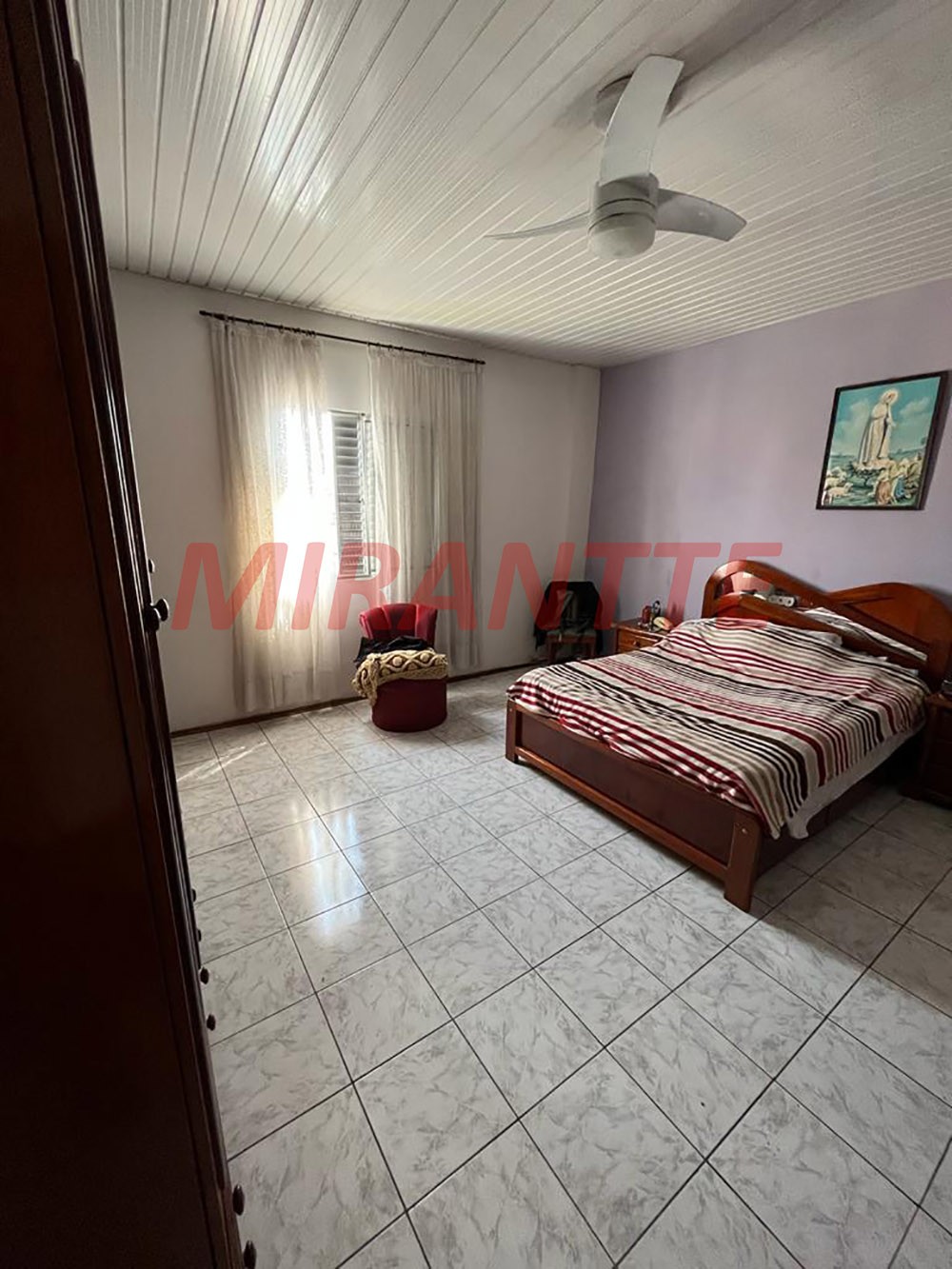 Sobrado de 166m² com 4 quartos em Parada Inglesa