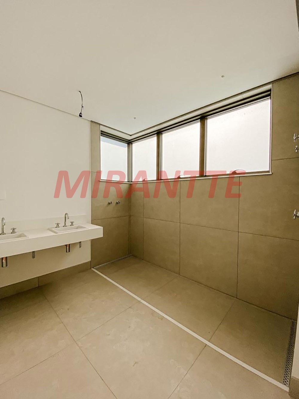 Apartamento de 231m² com 3 quartos em Vila Olimpia