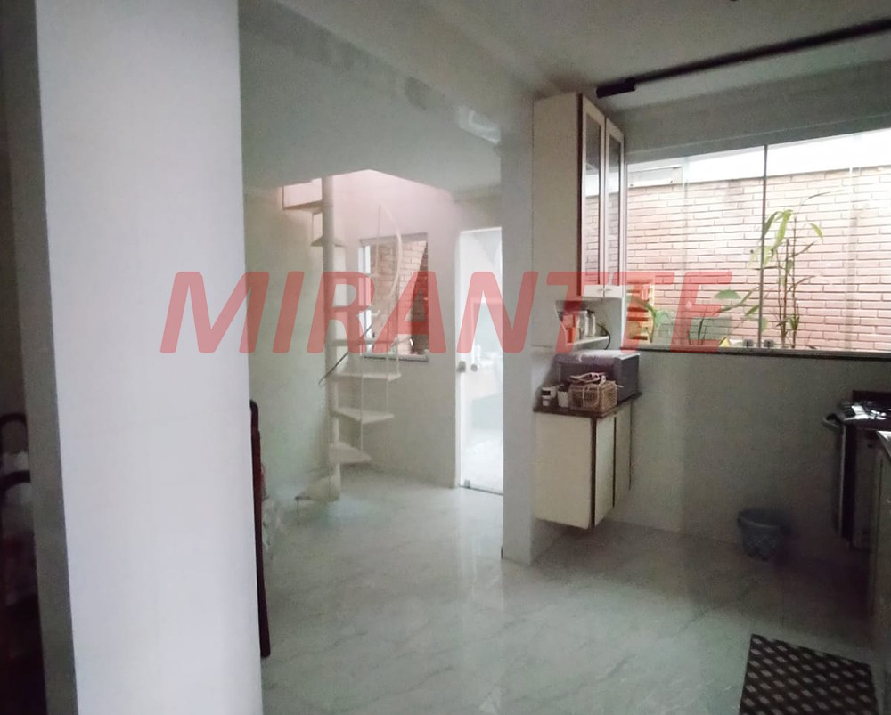 Sobrado de 114m² com 3 quartos em Horto Florestal
