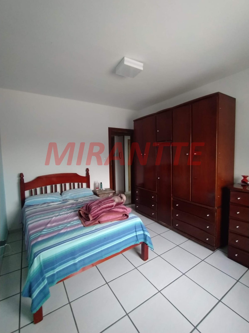 Sobrado de 114m² com 3 quartos em Horto Florestal