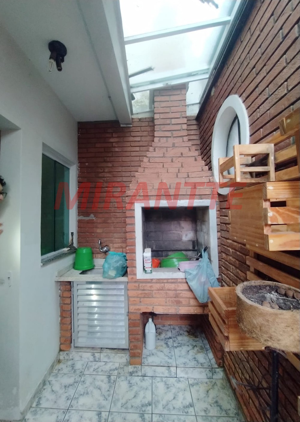 Sobrado de 114m² com 3 quartos em Horto Florestal