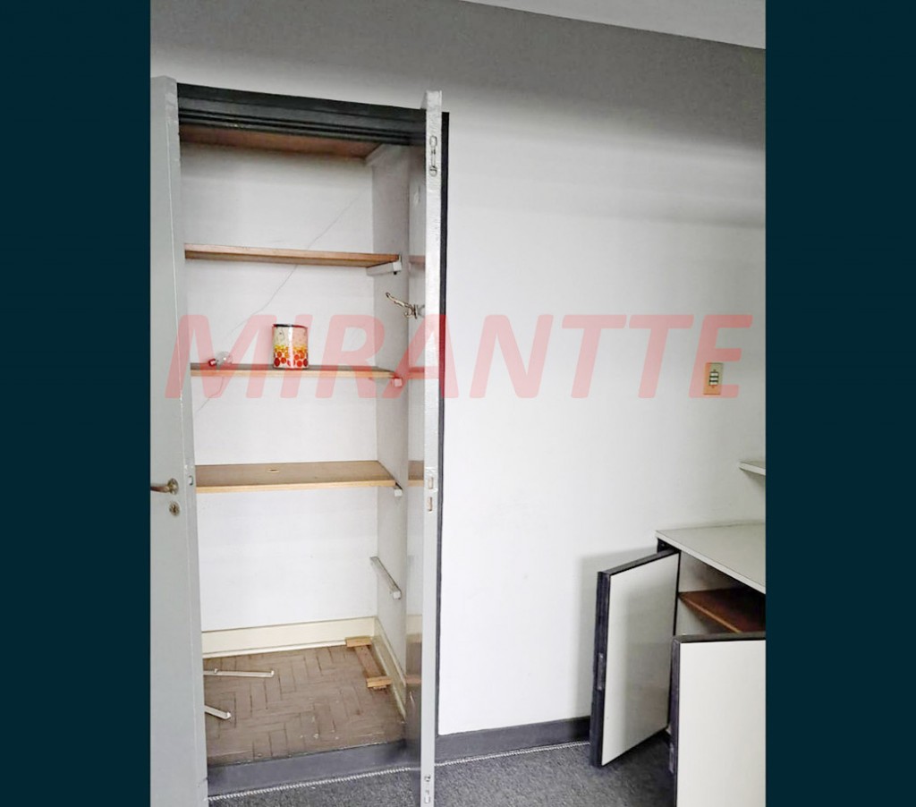 Conjunto comercial em Centro