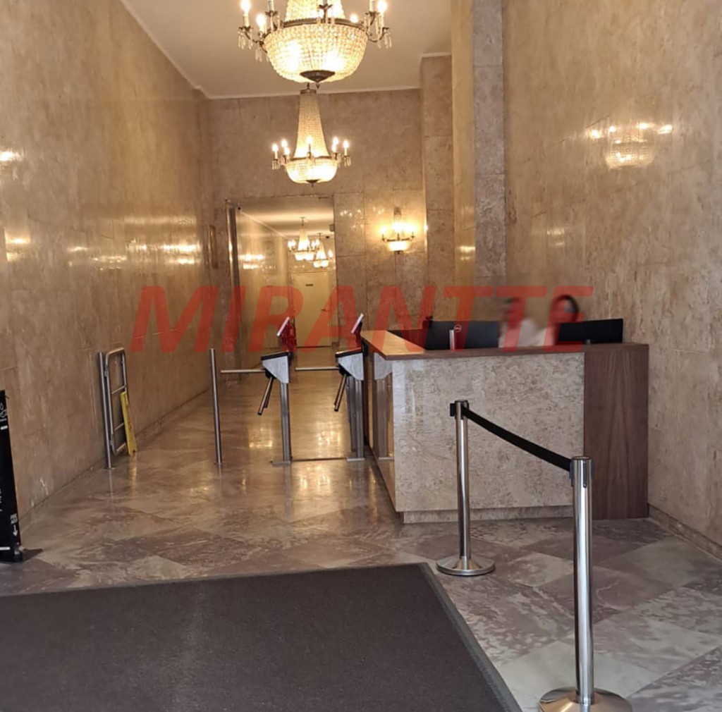 Conjunto comercial em Centro
