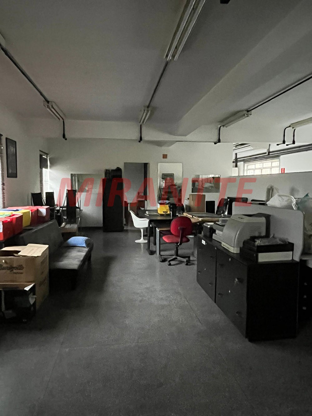 Comercial de 3363m² em Jaçana