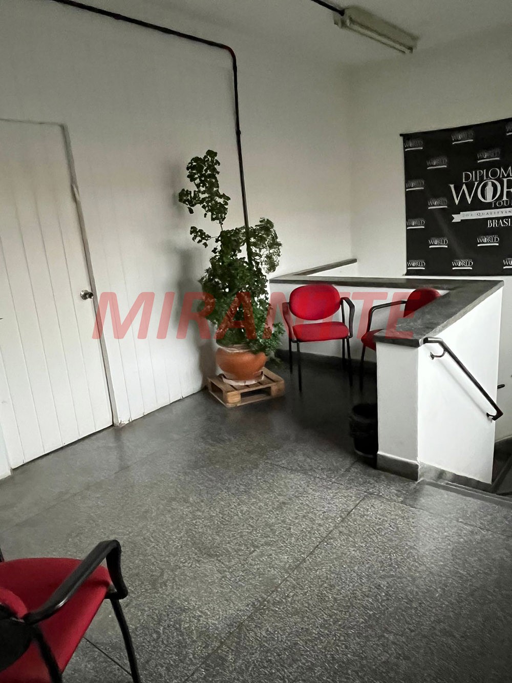 Comercial de 3363m² em Jaçana