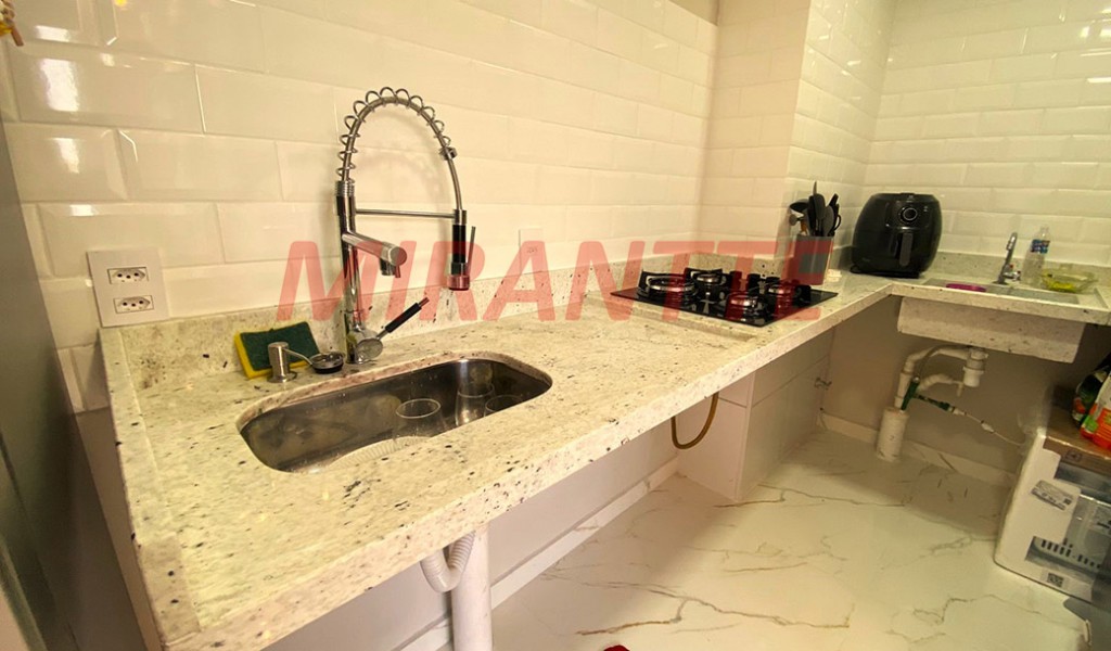 Apartamento de 35m² com 2 quartos em Canindé