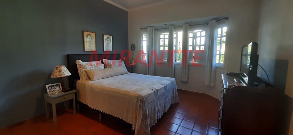 Cond. fechado de 392m² com 3 quartos em Serra Da Cantareira