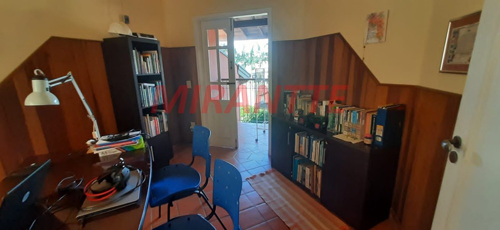 Cond. fechado de 392m² com 3 quartos em Serra Da Cantareira
