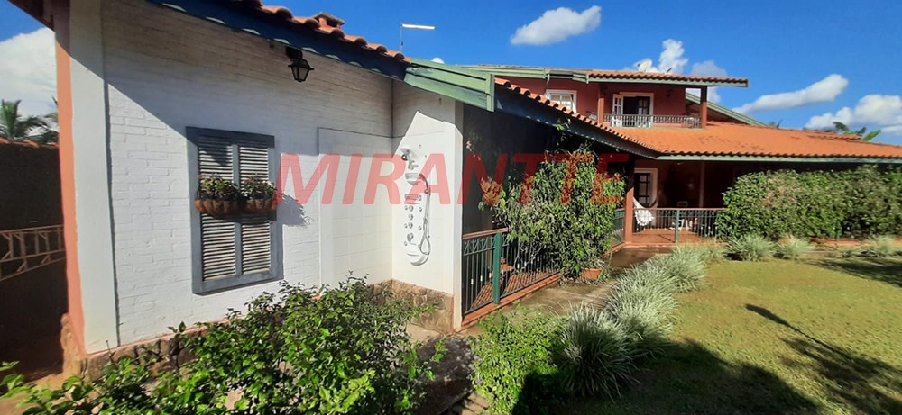 Cond. fechado de 392m² com 3 quartos em Serra Da Cantareira