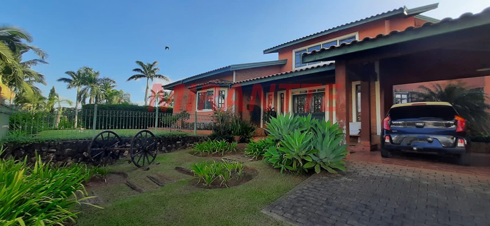 Cond. fechado de 392m² com 3 quartos em Serra Da Cantareira