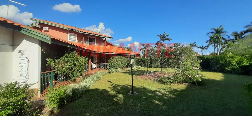 Cond. fechado de 392m² com 3 quartos em Serra Da Cantareira