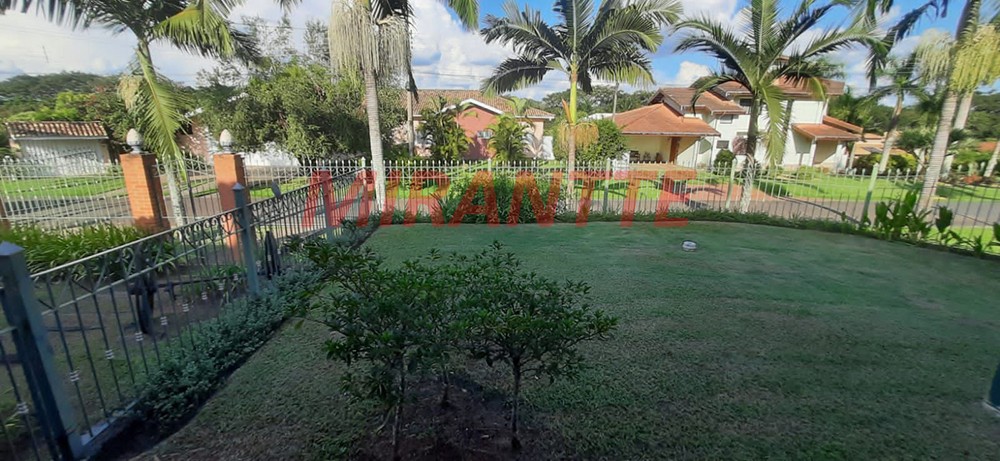 Cond. fechado de 392m² com 3 quartos em Serra Da Cantareira
