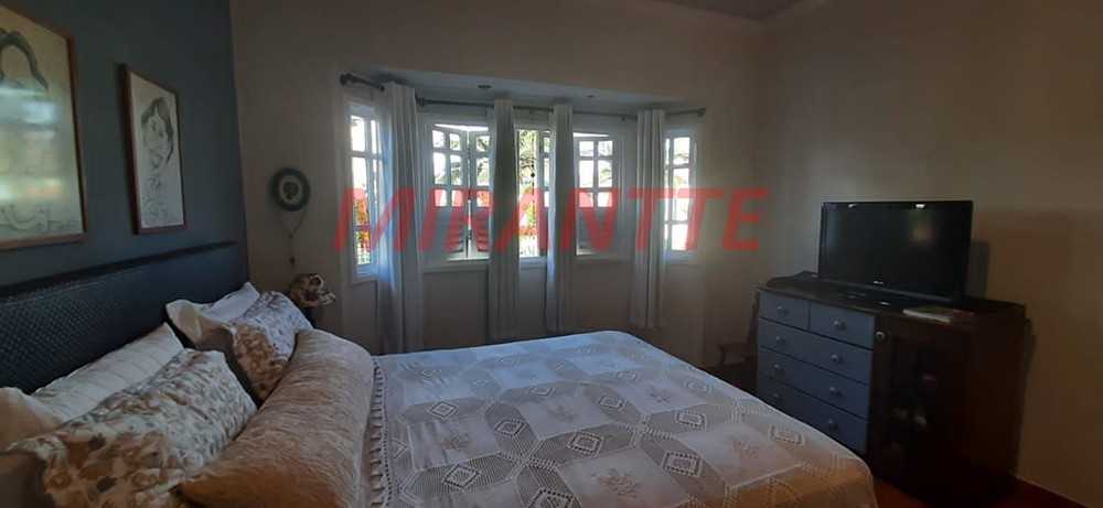 Cond. fechado de 392m² com 3 quartos em Serra Da Cantareira