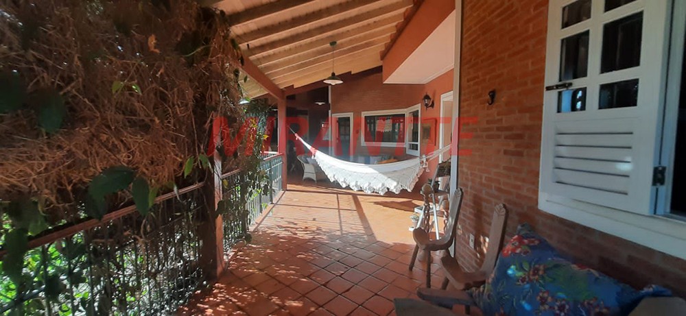 Cond. fechado de 392m² com 3 quartos em Serra Da Cantareira