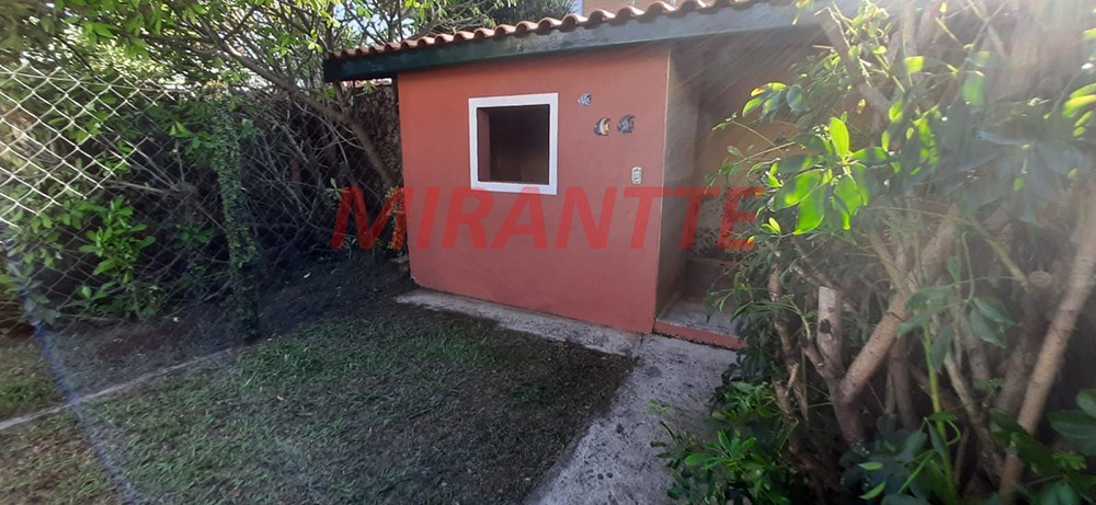 Cond. fechado de 392m² com 3 quartos em Serra Da Cantareira