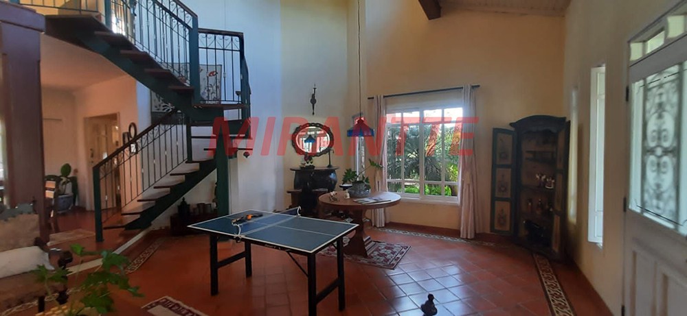 Cond. fechado de 392m² com 3 quartos em Serra Da Cantareira