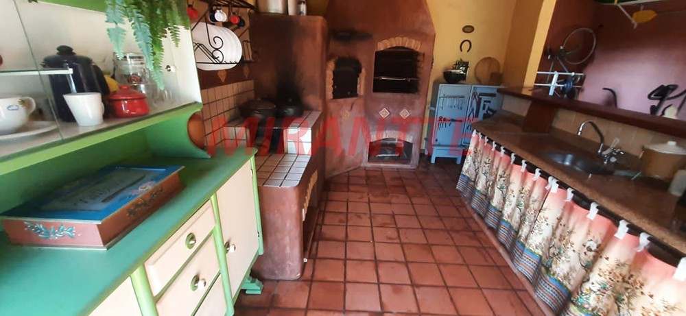 Cond. fechado de 392m² com 3 quartos em Serra Da Cantareira