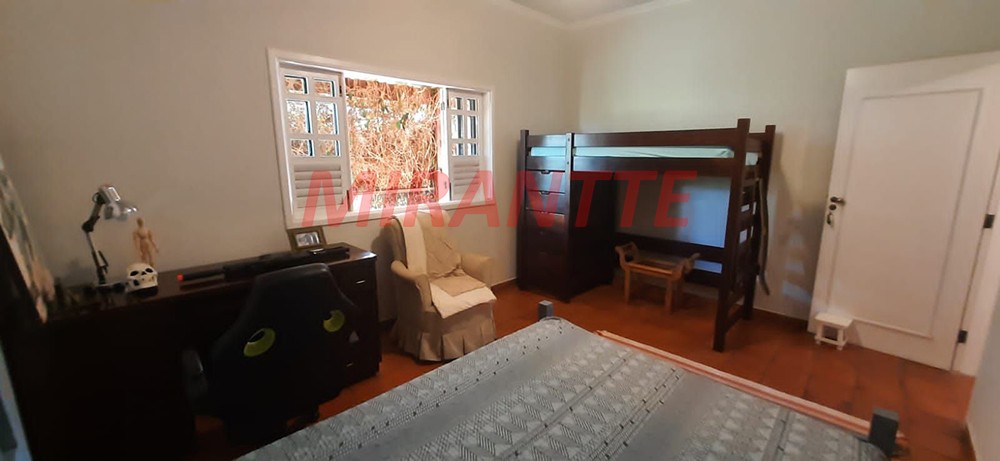 Cond. fechado de 392m² com 3 quartos em Serra Da Cantareira