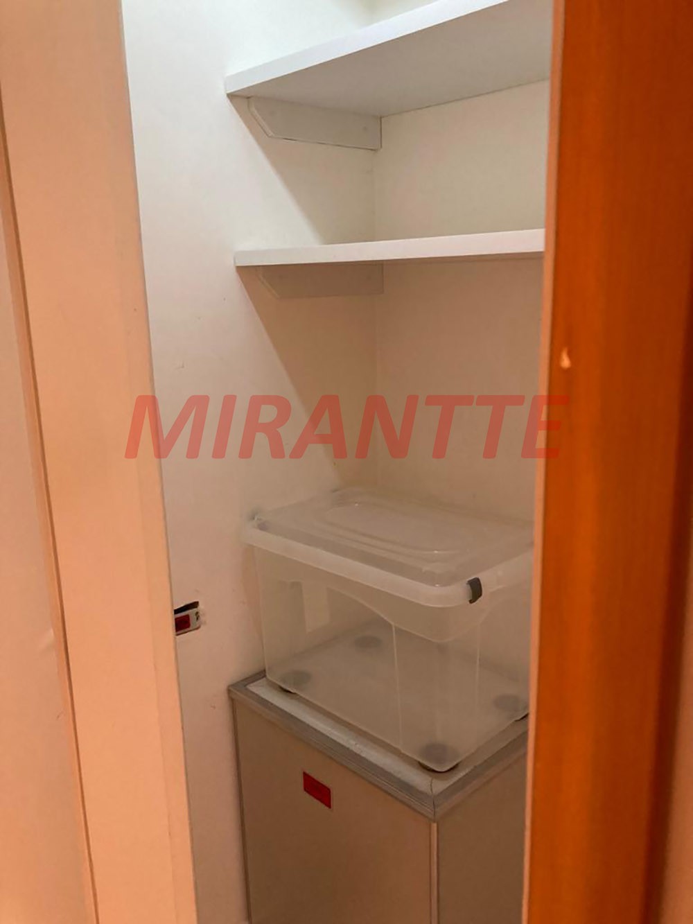 Conjunto comercial em Santana