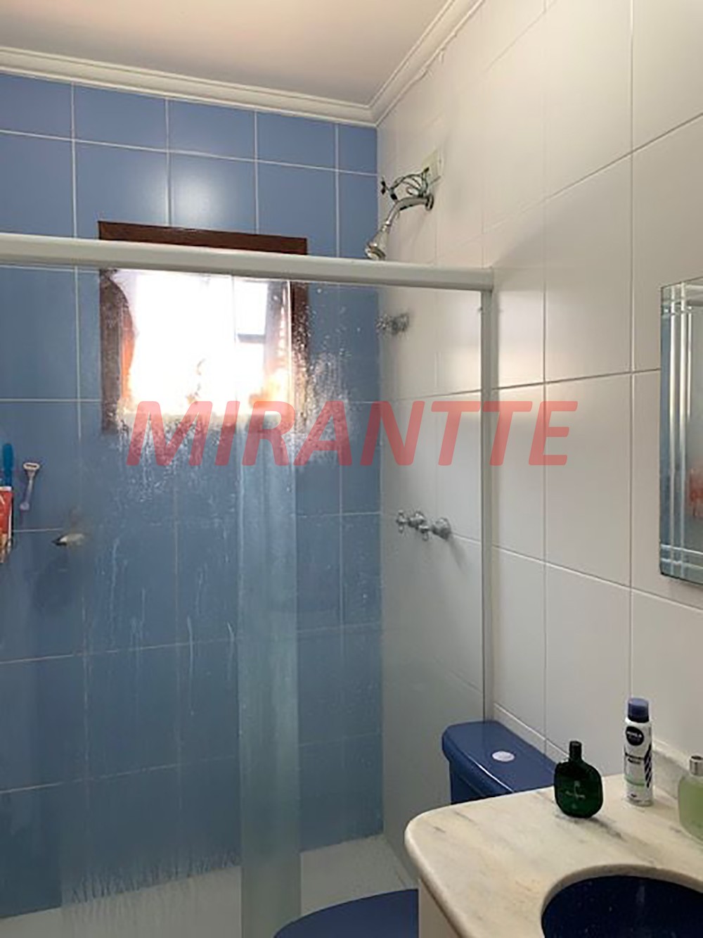 Sobrado de 201m² com 3 quartos em Santana