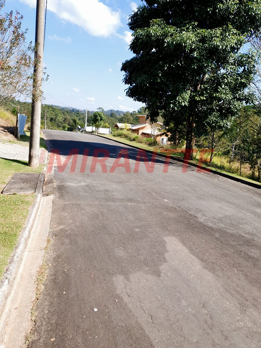 Terreno de 1.317m² em Jarinu