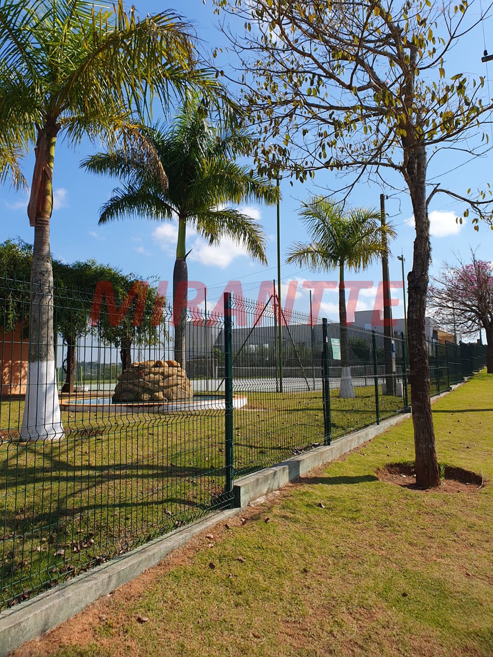 Terreno de 1.317m² em Jarinu